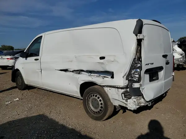 WD3PG3EA7K3589220 2019 MERCEDES-BENZ METRIS - Image 2