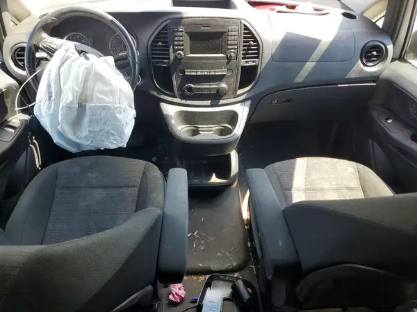 WD3PG3EA9L3654246 2020 MERCEDES-BENZ METRIS - Image 8