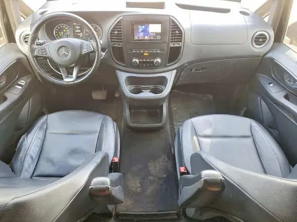 WD4BG2EE1J3376197 2018 MERCEDES-BENZ METRIS - Image 8