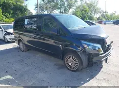 WD4BG2EE2J3402354 2018 MERCEDES-BENZ METRIS