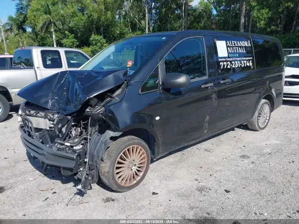 WD4BG2EE2J3402354 2018 MERCEDES-BENZ METRIS - Image 2
