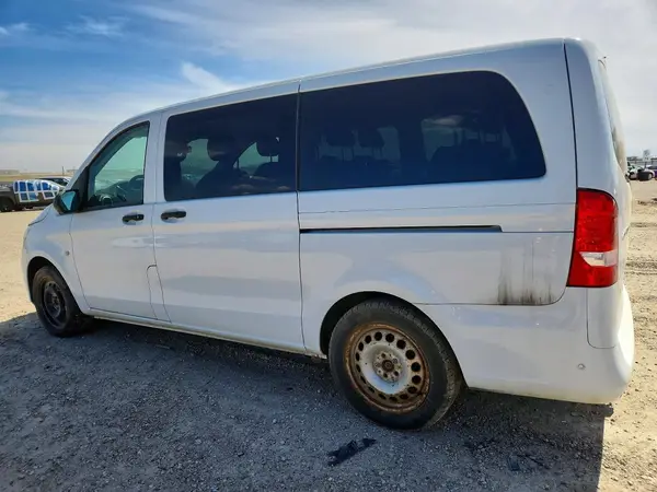 WD4BG2EE3G3172137 2016 MERCEDES-BENZ METRIS - Image 2