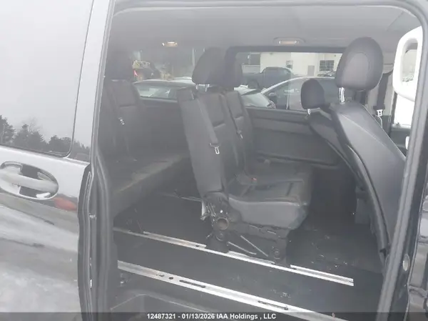WD4BG2EE5J3438913 2018 MERCEDES-BENZ METRIS - Image 8
