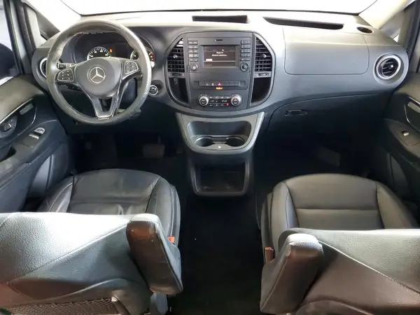 WD4PG2EE0G3096964 2016 MERCEDES-BENZ METRIS - Image 8