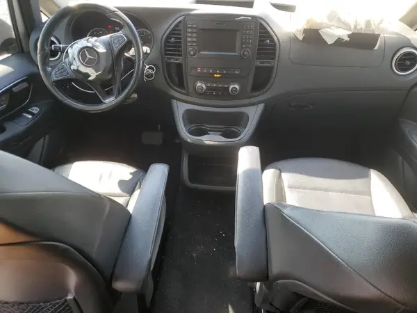 WD4PG2EE0G3105484 2016 MERCEDES-BENZ METRIS - Image 8