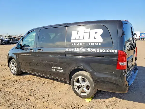 WD4PG2EE0J3419403 2018 MERCEDES-BENZ METRIS - Image 2