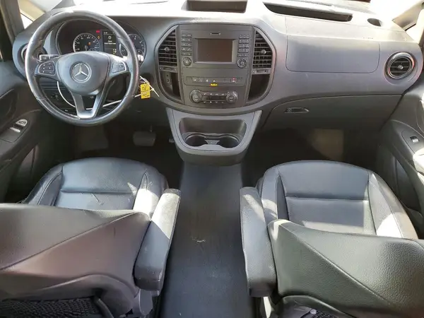 WD4PG2EE0J3419403 2018 MERCEDES-BENZ METRIS - Image 8