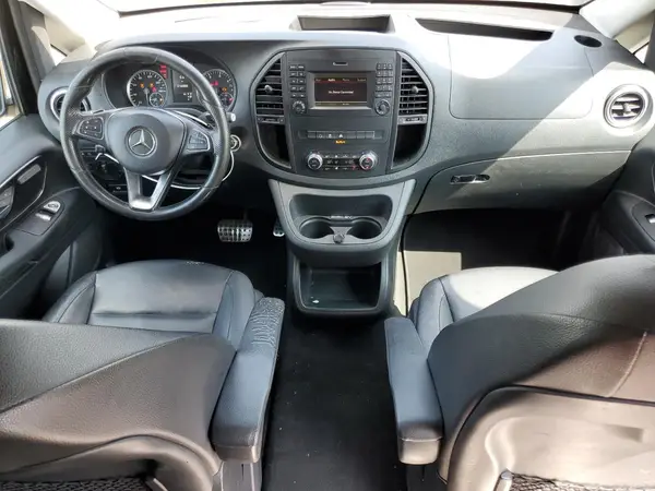 WD4PG2EE0J3444592 2018 MERCEDES-BENZ METRIS - Image 8