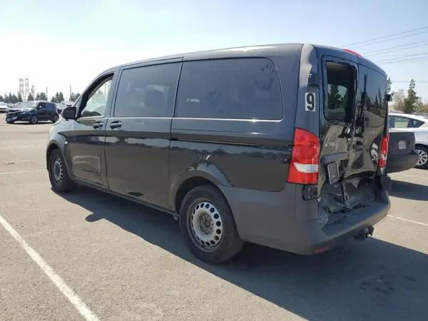 WD4PG2EE0J3445189 2018 MERCEDES-BENZ METRIS - Image 2