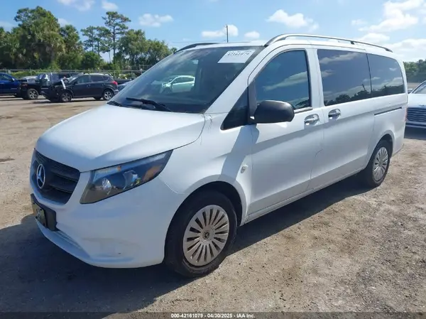 WD4PG2EE0J3471274 2018 MERCEDES-BENZ METRIS - Image 2