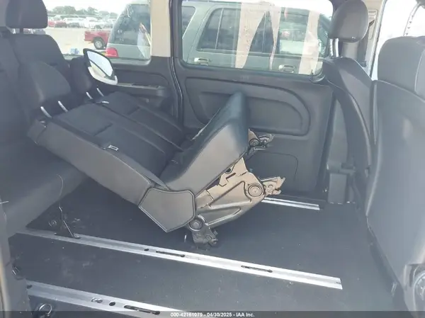 WD4PG2EE0J3471274 2018 MERCEDES-BENZ METRIS - Image 8