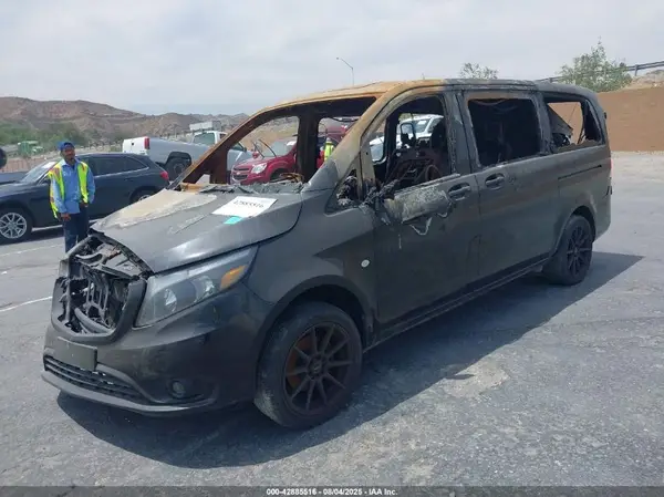 WD4PG2EE0K3506283 2019 MERCEDES-BENZ METRIS - Image 2