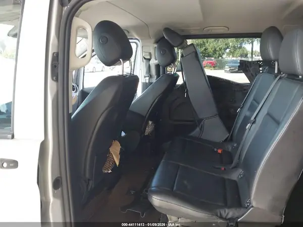 WD4PG2EE1G3104523 2016 MERCEDES-BENZ METRIS - Image 8