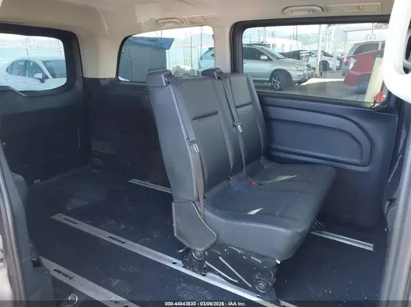 WD4PG2EE1G3111262 2016 MERCEDES-BENZ METRIS - Image 8