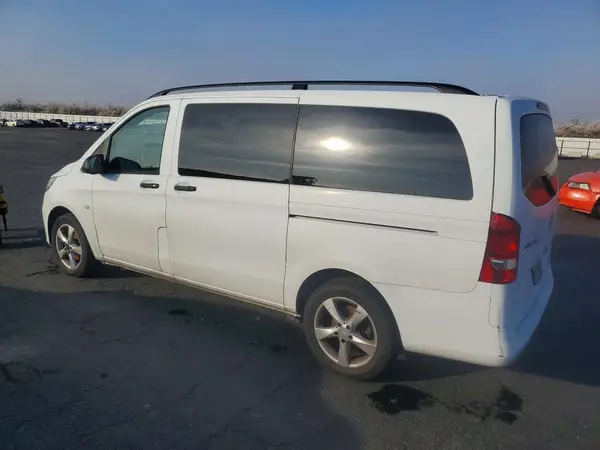 WD4PG2EE1G3119541 2016 MERCEDES-BENZ METRIS - Image 2