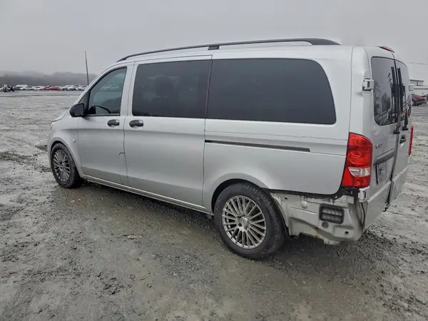 WD4PG2EE1G3132435 2016 MERCEDES-BENZ METRIS - Image 2