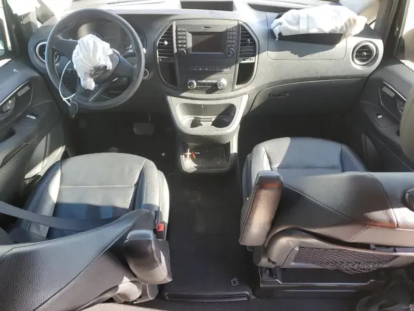 WD4PG2EE1G3137683 2016 MERCEDES-BENZ METRIS - Image 8