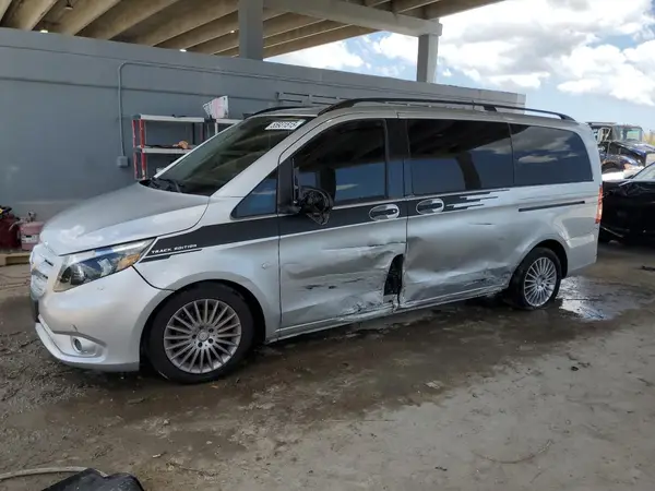 WD4PG2EE1H3247599 2017 MERCEDES-BENZ METRIS - Image 1