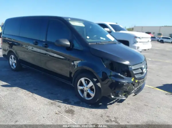 WD4PG2EE1H3299380 2017 MERCEDES-BENZ METRIS - Image 1