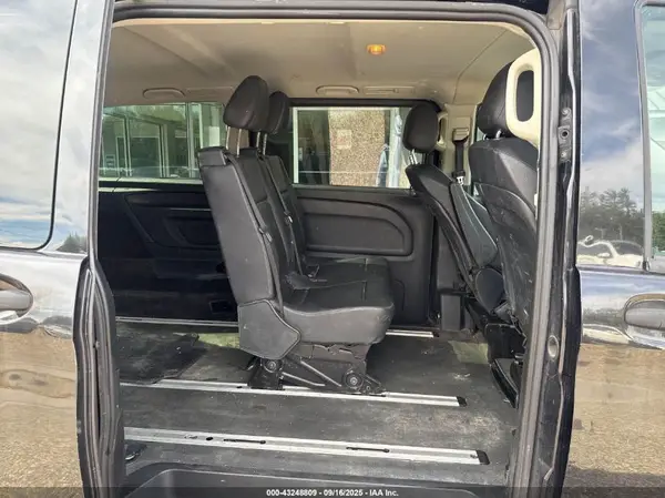 WD4PG2EE1H3305419 2017 MERCEDES-BENZ METRIS - Image 8