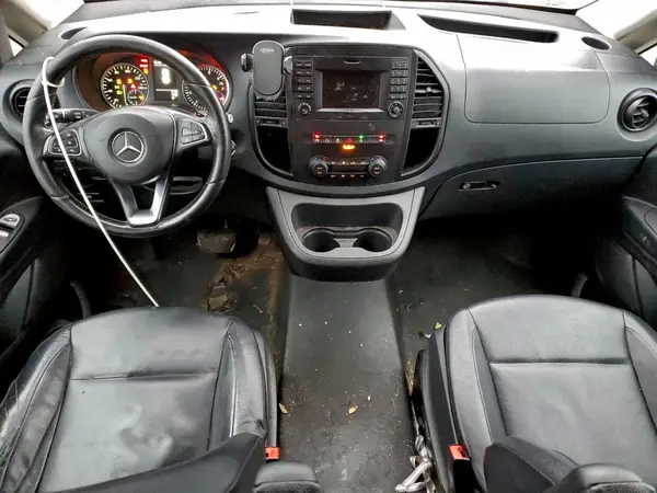 WD4PG2EE2H3337330 2017 MERCEDES-BENZ METRIS - Image 8