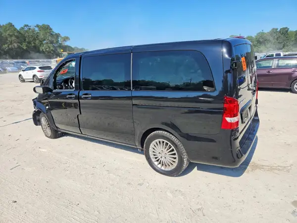 WD4PG2EE2J3347247 2018 MERCEDES-BENZ METRIS - Image 2