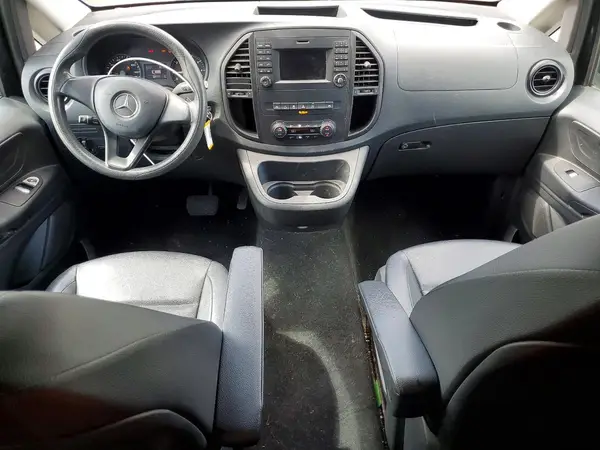 WD4PG2EE2J3363478 2018 MERCEDES-BENZ METRIS - Image 8