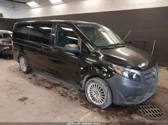 WD4PG2EE2J3450331 2018 MERCEDES-BENZ METRIS