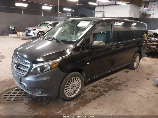 WD4PG2EE2J3450331 2018 MERCEDES-BENZ METRIS - Image 2