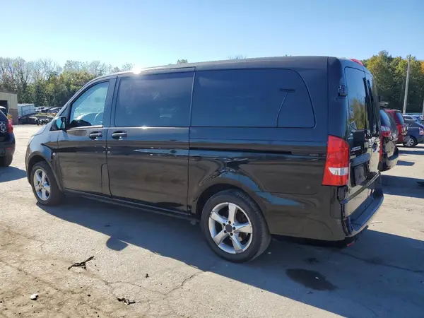 WD4PG2EE2J3454850 2018 MERCEDES-BENZ METRIS - Image 2
