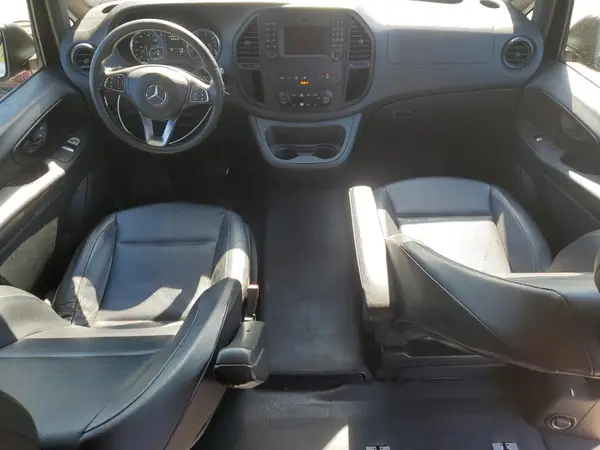 WD4PG2EE2J3454850 2018 MERCEDES-BENZ METRIS - Image 8