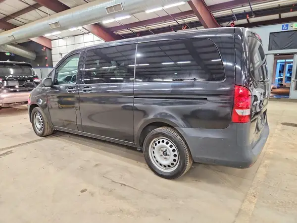 WD4PG2EE2K3511985 2019 MERCEDES-BENZ METRIS - Image 2