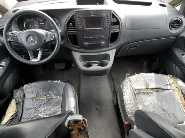 WD4PG2EE2K3517396 2019 MERCEDES-BENZ METRIS - Image 8