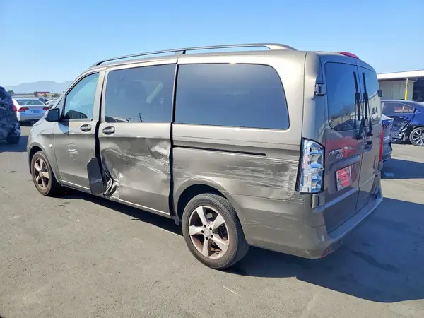 WD4PG2EE3G3104300 2016 MERCEDES-BENZ METRIS - Image 2