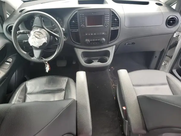 WD4PG2EE3H3300982 2017 MERCEDES-BENZ METRIS - Image 8