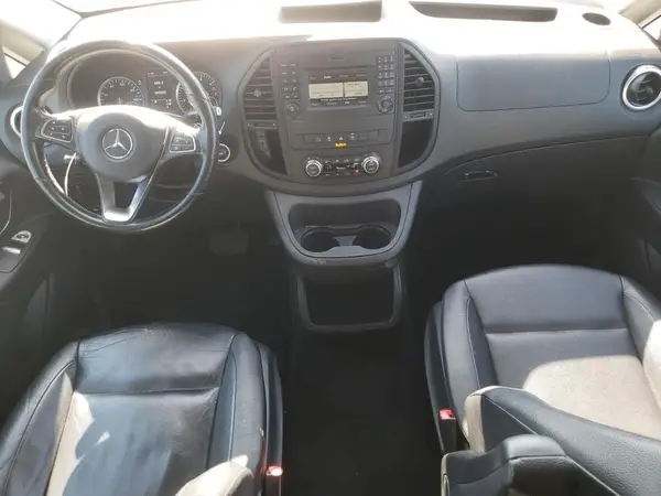 WD4PG2EE3H3302540 2017 MERCEDES-BENZ METRIS - Image 8