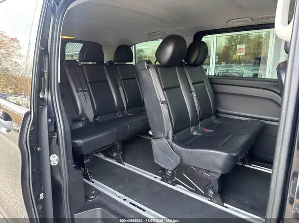 WD4PG2EE3H3312050 2017 MERCEDES-BENZ METRIS - Image 8