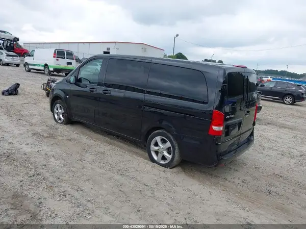 2018 MERCEDES-BENZ METRIS IAAI lot 43020091 auction photo 3