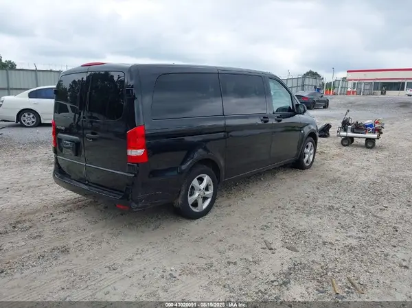 2018 MERCEDES-BENZ METRIS IAAI lot 43020091 auction photo 4