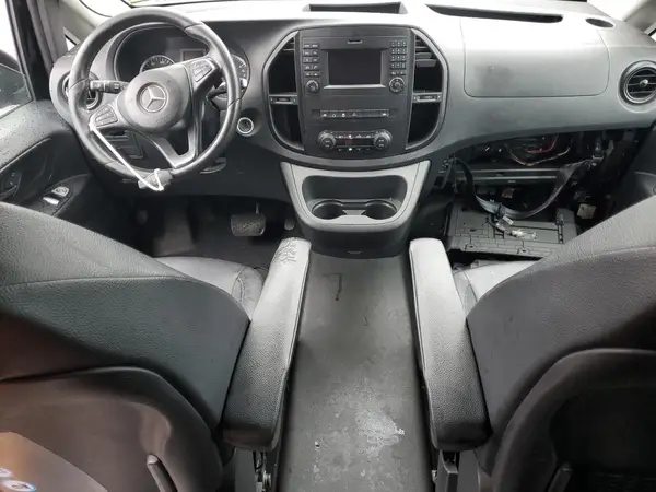 WD4PG2EE3J3400991 2018 MERCEDES-BENZ METRIS - Image 8