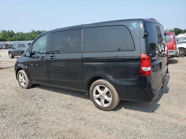 WD4PG2EE3J3457207 2018 MERCEDES-BENZ METRIS - Image 2
