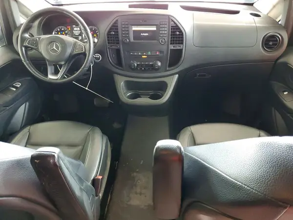 WD4PG2EE3K3518704 2019 MERCEDES-BENZ METRIS - Image 8