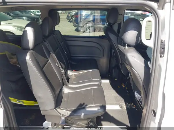 WD4PG2EE4G3093548 2016 MERCEDES-BENZ METRIS - Image 8