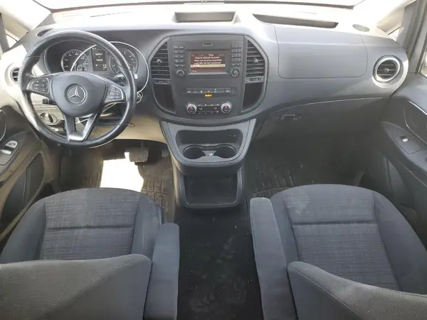 WD4PG2EE4H3222082 2017 MERCEDES-BENZ METRIS - Image 8
