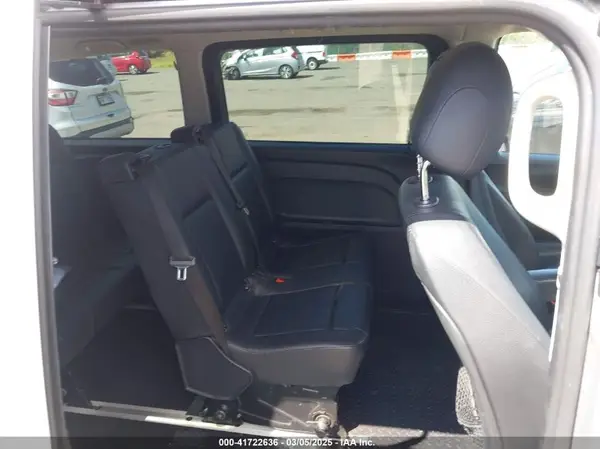WD4PG2EE4H3227394 2017 MERCEDES-BENZ METRIS - Image 8