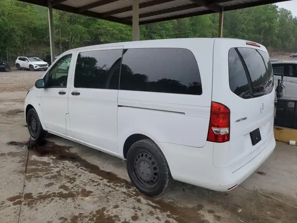 WD4PG2EE4H3252201 2017 MERCEDES-BENZ METRIS - Image 2