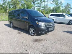 WD4PG2EE4H3313286 2017 MERCEDES-BENZ METRIS