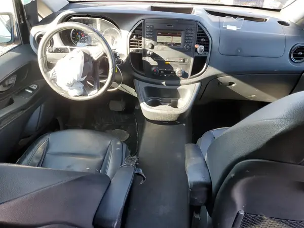 WD4PG2EE4J3393453 2018 MERCEDES-BENZ METRIS - Image 8