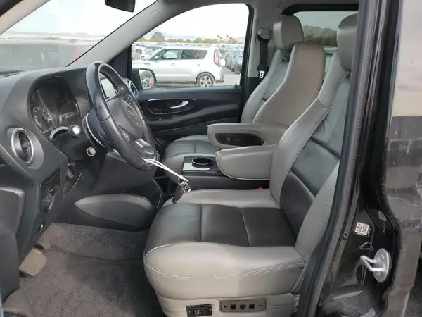 2018 MERCEDES-BENZ METRIS auction photo 7