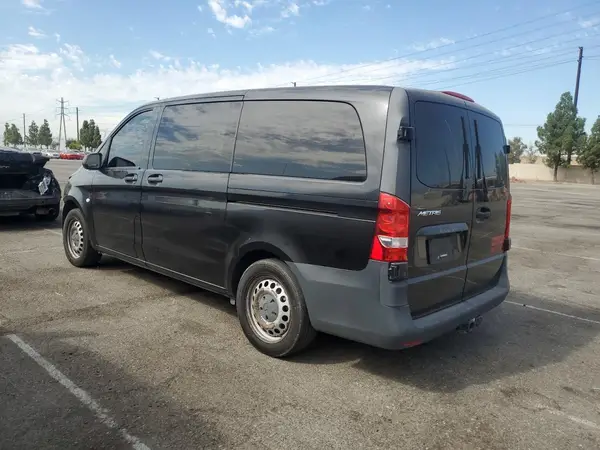 WD4PG2EE4J3445843 2018 MERCEDES-BENZ METRIS - Image 2